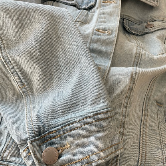 Universal Thread Denim Jacket - Picture 13 of 15